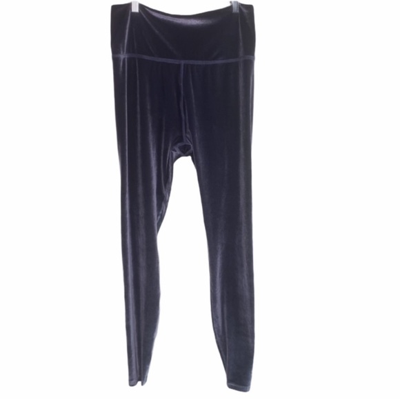 Beyond Yoga Velvet Motion High Waist Midi Leggings - Picture 2 of 8